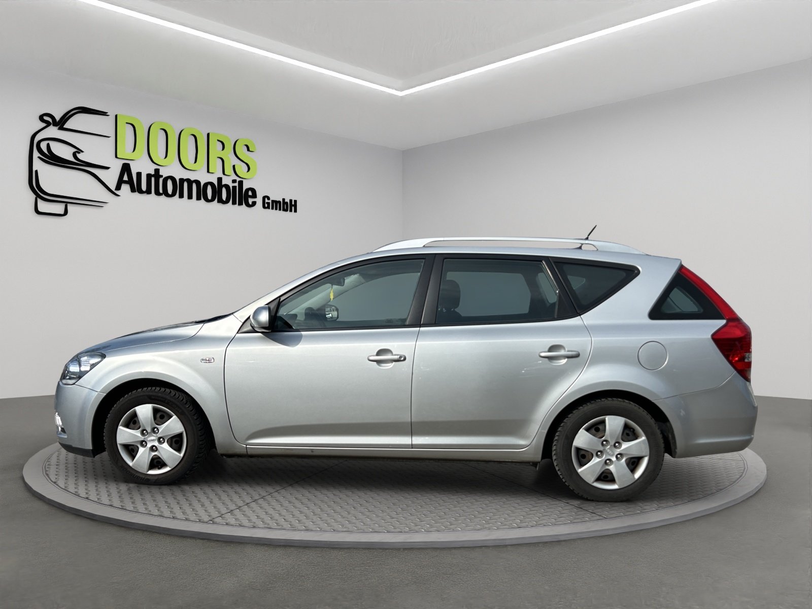 KIA Cee'd Sporty Wagon 1.6 16V Trend, Petrol, Second hand / Used, Manual - 7