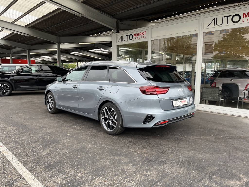 KIA Ceed SW 1.5 T-GDi MHEV Power, Mild-Hybrid Benzin/Elektro, Occasion / Gebraucht, Automatik - 3
