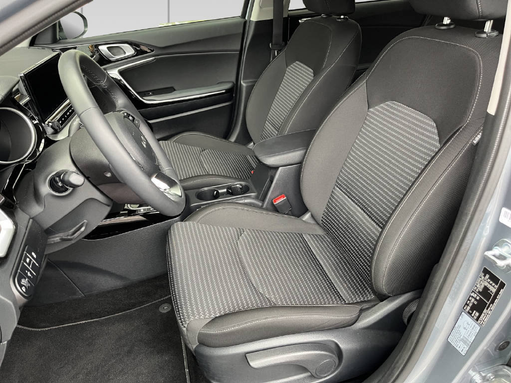 KIA Ceed SW 1.5 T-GDi MHEV Power, Mild-Hybrid Benzin/Elektro, Occasion / Gebraucht, Automatik - 4