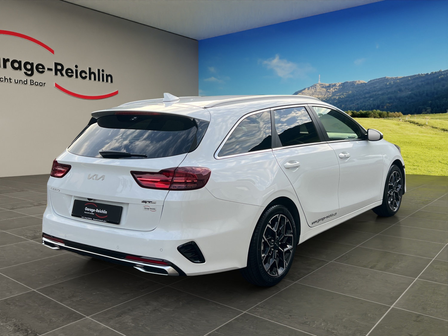 KIA Ceed SW 1.5 T-GDi MHEV GT-Line, Mild-Hybrid Petrol/Electric, Second hand / Used, Automatic - 5