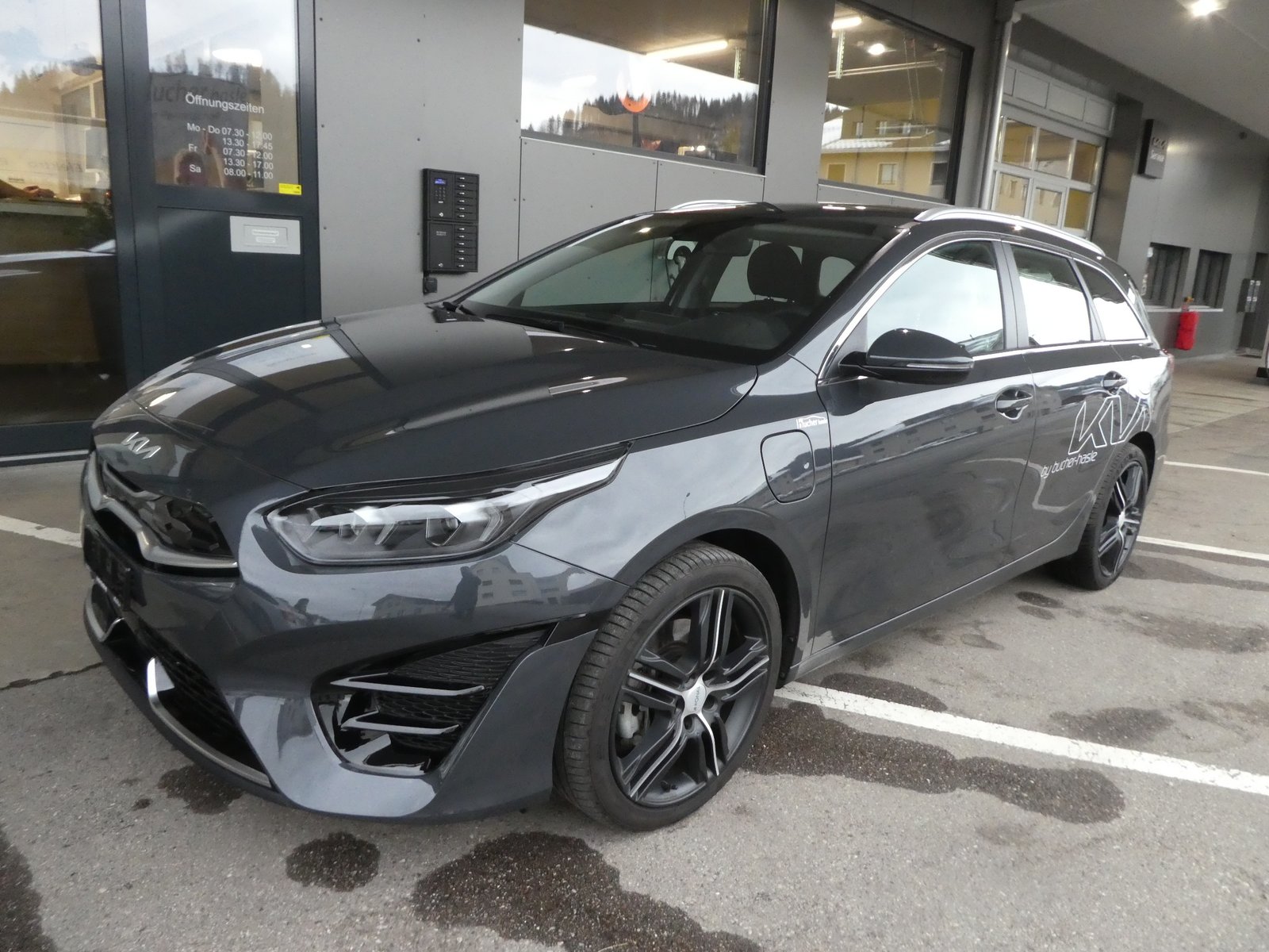 KIA Ceed Sportswagon 1.6 GDi Plug-in Hybrid Power DCT, Plug-in-Hybrid Petrol/Electric, Second hand / Used, Automatic - 2