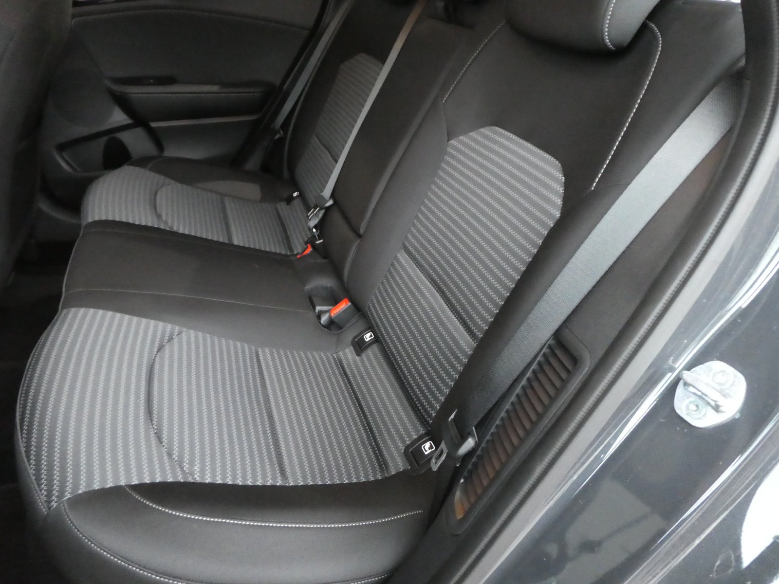 KIA Ceed Sportswagon 1.6 GDi Plug-in Hybrid Power DCT, Plug-in-Hybrid Petrol/Electric, Second hand / Used, Automatic - 7