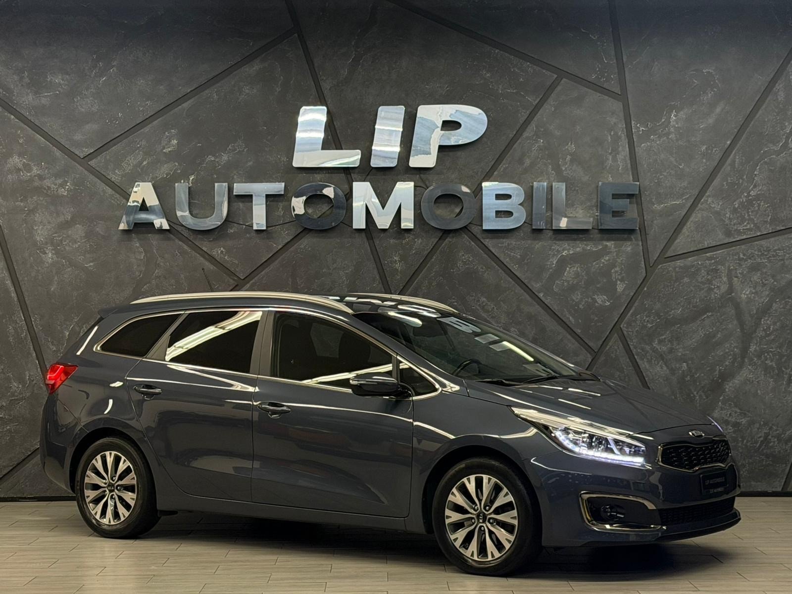 KIA Cee'd Sportswagon 1.6 CRDi Swiss Champion DCT, Diesel, Occasion / Gebraucht, Automatik - 3