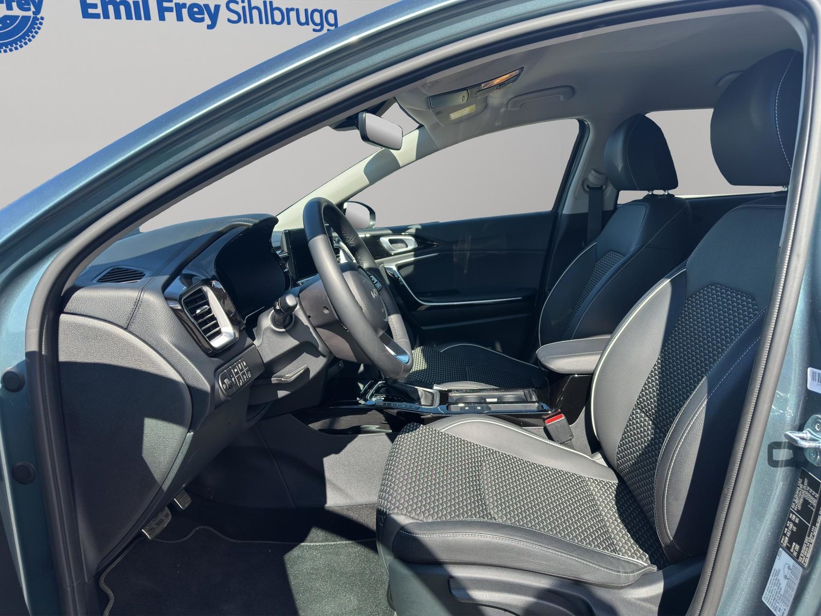 KIA Ceed SW 1.6 GDi Plug-in Hybrid Style, Plug-in-Hybrid Petrol/Electric, Second hand / Used, Automatic - 2