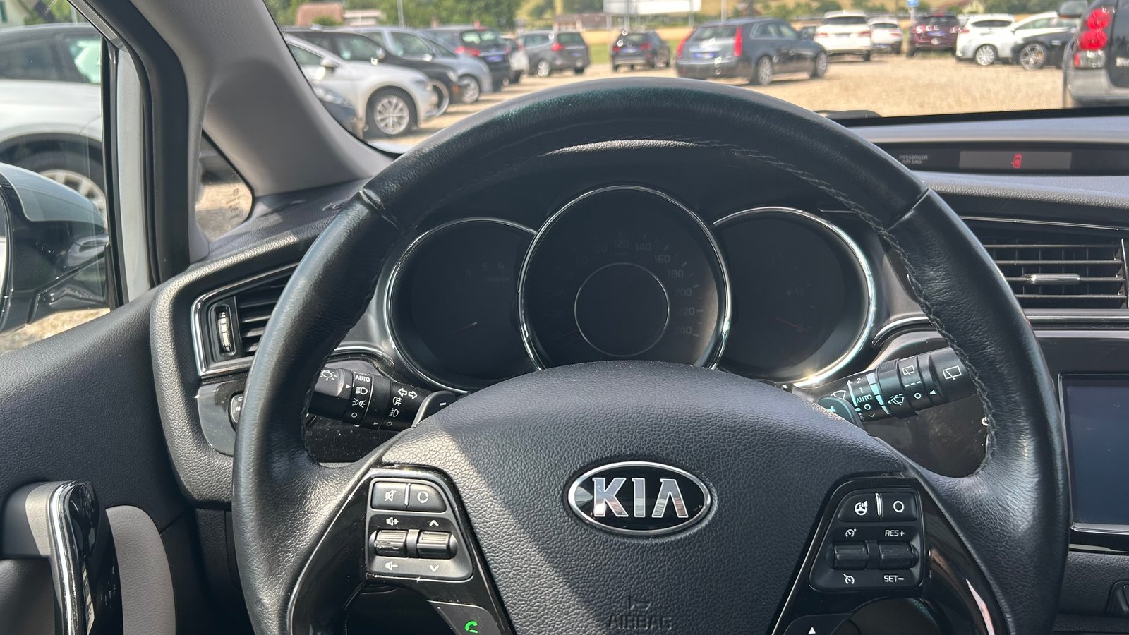 KIA Cee'd Sportswagon 1.6 CRDi Swiss Champion DCT, Diesel, Second hand / Used, Automatic - 3