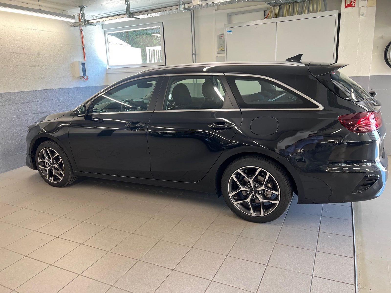 KIA Ceed SW 1.5 T-GDi MHEV Power, Hybride Leggero Benzina/Elettrica, Occasioni / Usate, Automatico - 5