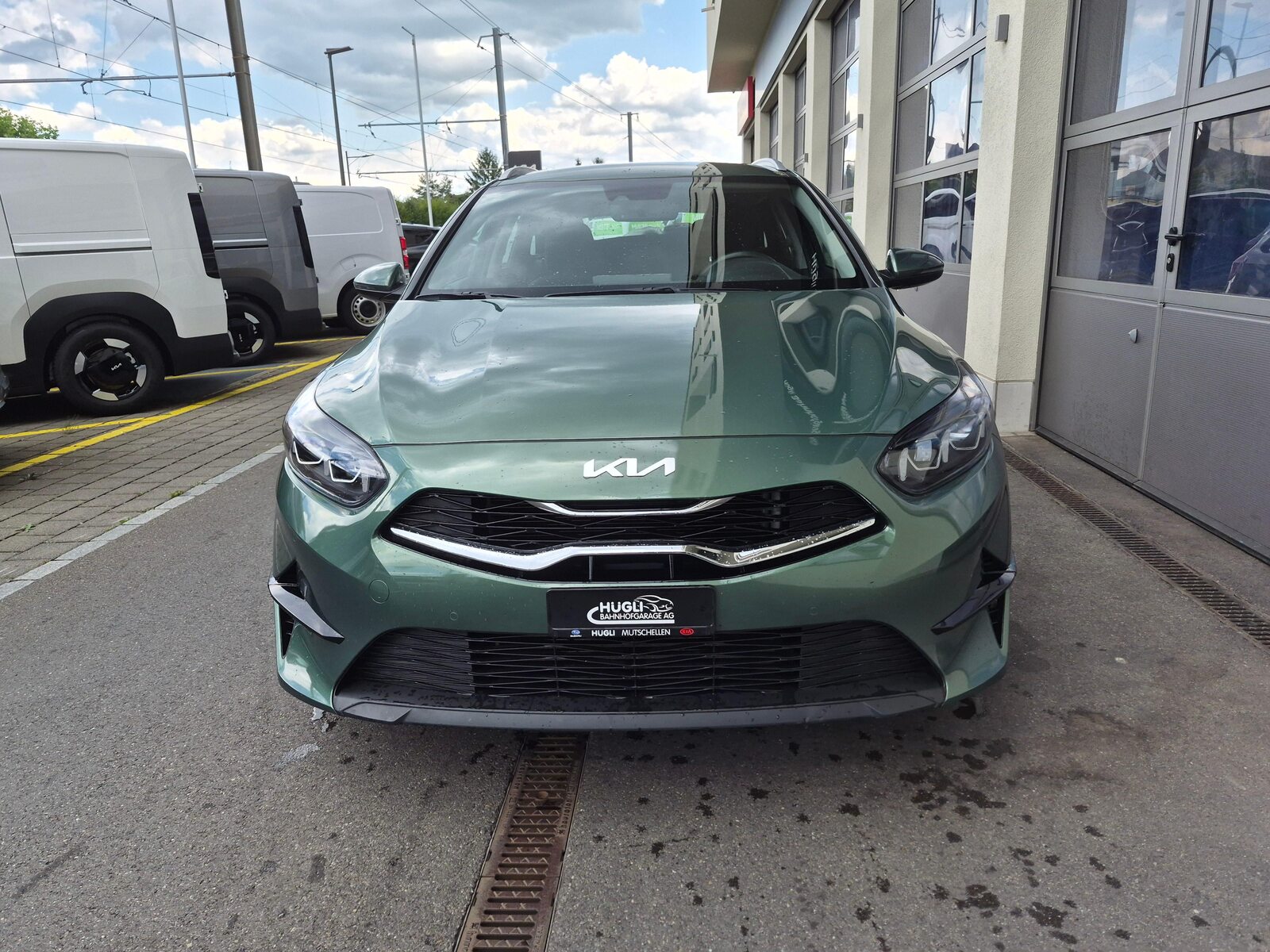 KIA Ceed SW 1.5 T-GDi Power, Benzin, Occasion / Gebraucht, Automatik - 3