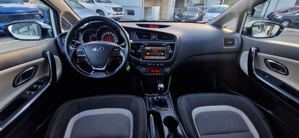 KIA Ceed Sportswagon 1.6 CRDi Swiss Eco Edition, Diesel, Occasioni / Usate, Manuale - 6