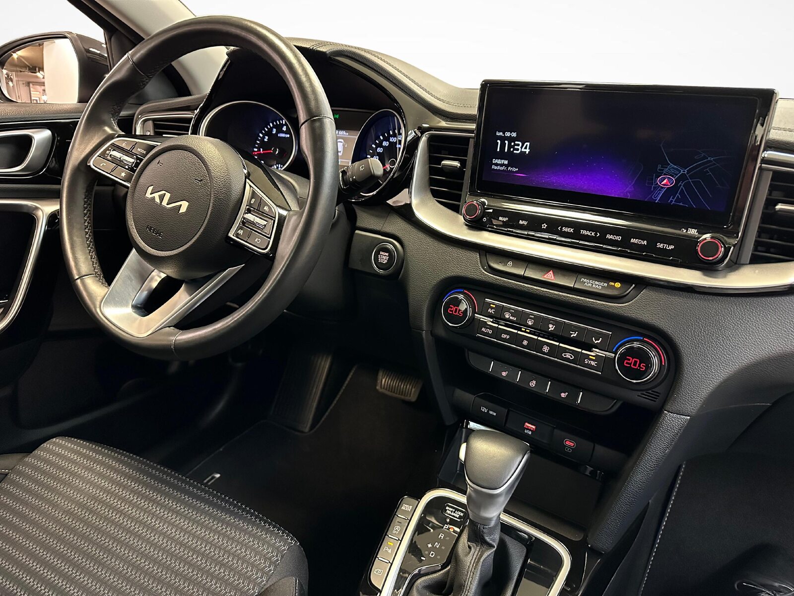 KIA Ceed SW 1.5 T-GDi MHEV Power, Mild-Hybrid Petrol/Electric, Second hand / Used, Automatic - 6