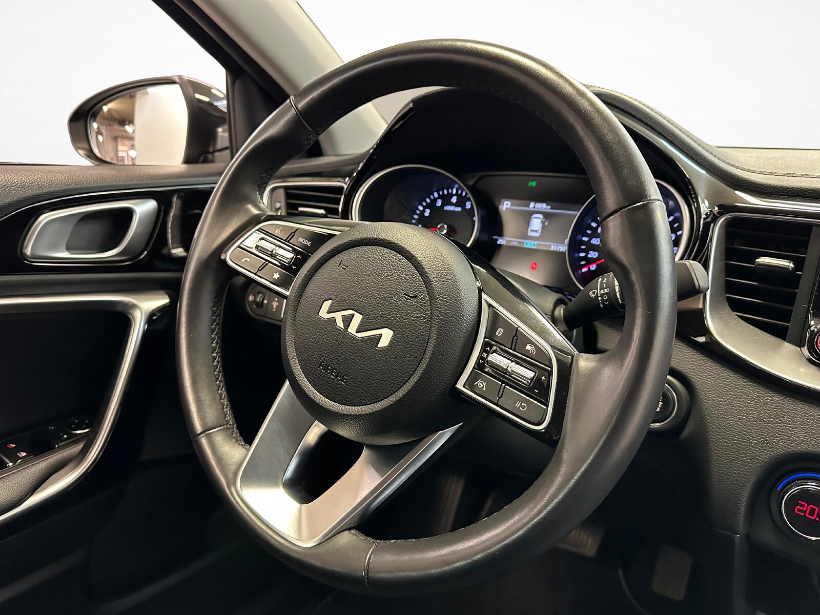 KIA Ceed SW 1.5 T-GDi MHEV Power, Mild-Hybrid Petrol/Electric, Second hand / Used, Automatic - 7