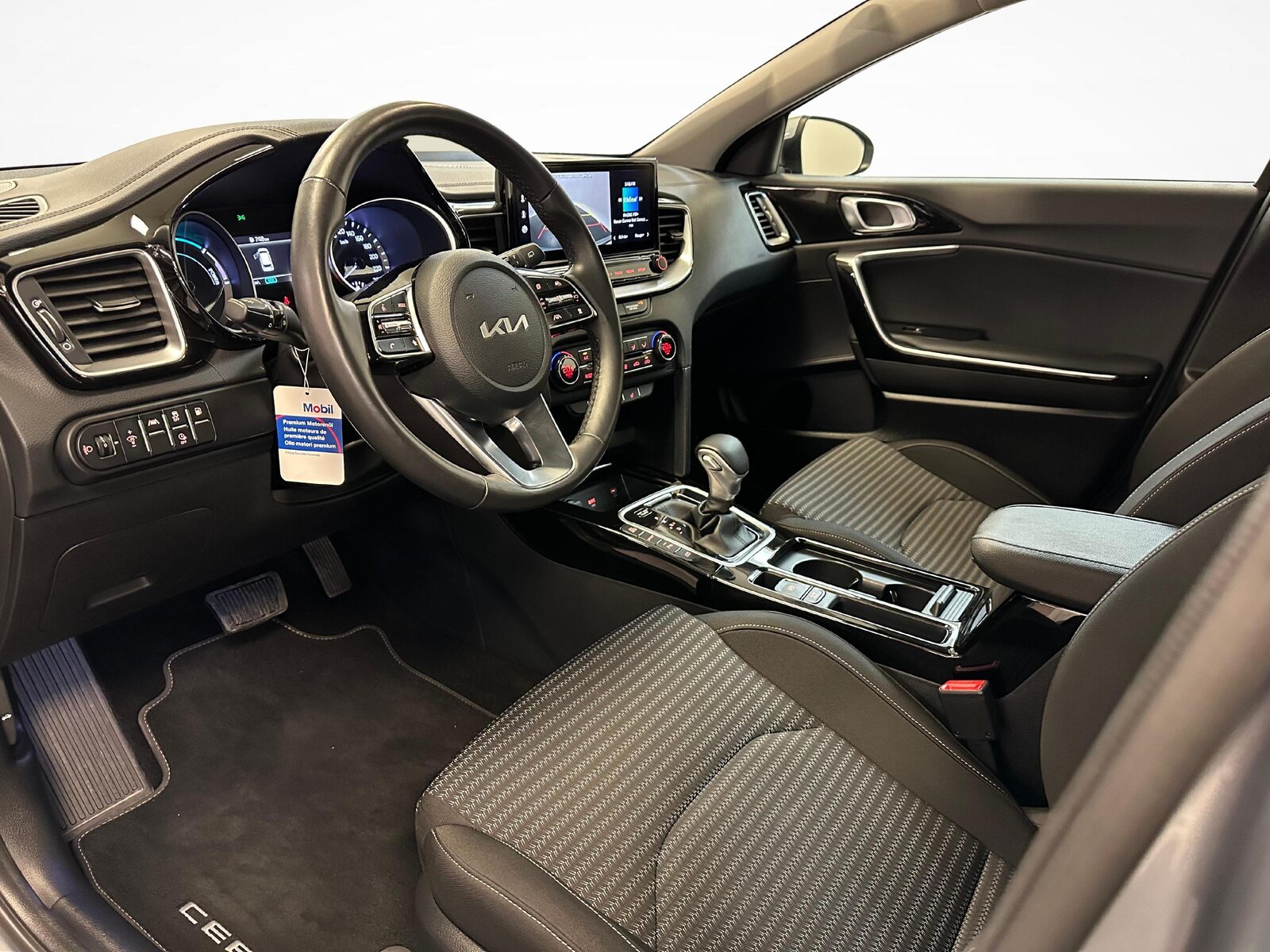 KIA Ceed SW 1.6 GDi Plug-in Hybrid Power, Plug-in-Hybrid Petrol/Electric, Second hand / Used, Automatic - 4