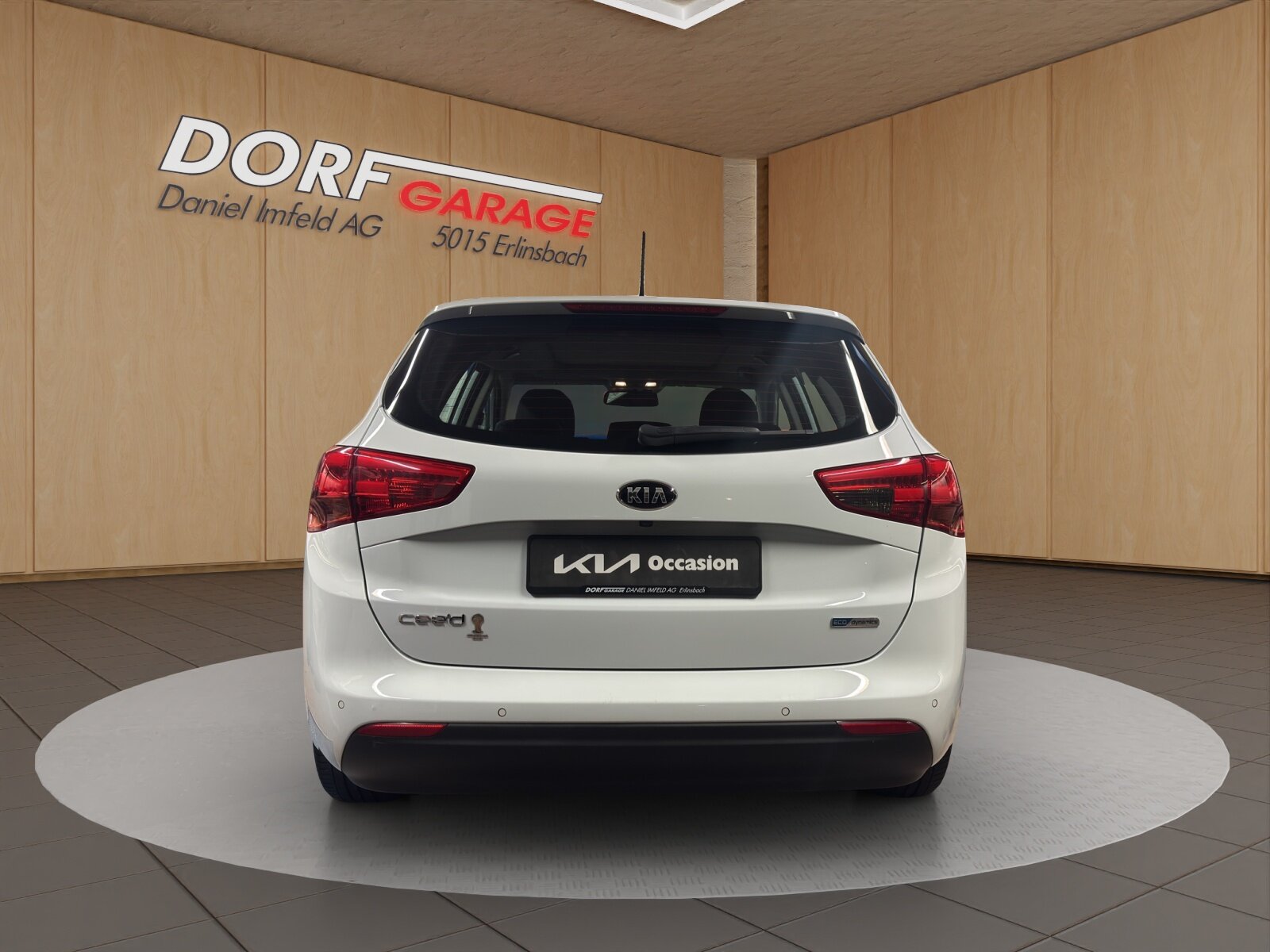KIA Cee'd Sportswagon 1.6 GDi FIFA World Cup Edition, Petrol, Second hand / Used, Manual - 3