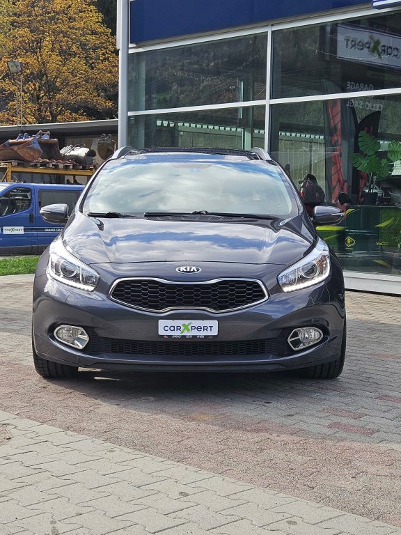 KIA CEED 1.6 GDi FIFA World Cup Edition