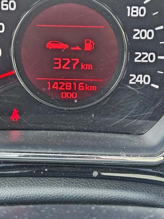 KIA CEED 1.6 GDi FIFA World Cup Edition, Petrol, Second hand / Used, Manual - 7