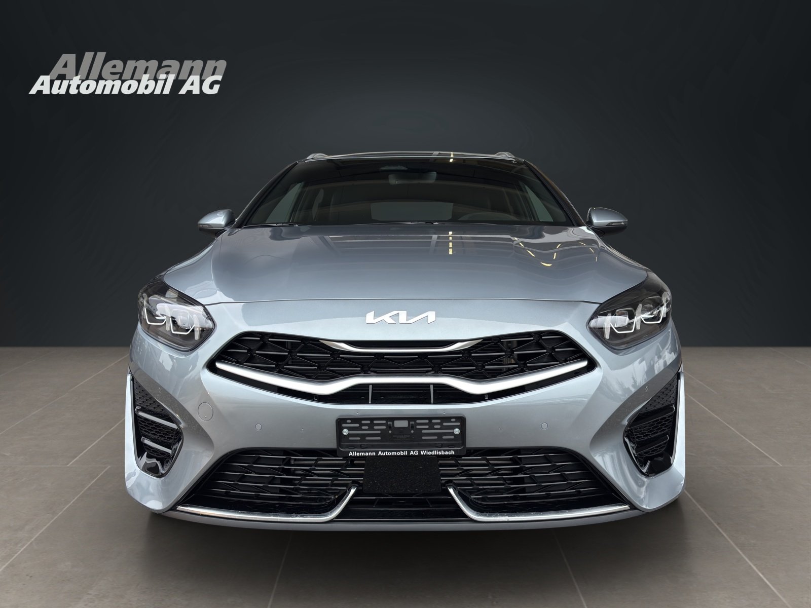 KIA Ceed SW 1.5 T-GDi MHEV GT-Line, Mild-Hybrid Petrol/Electric, Ex-demonstrator, Automatic - 2