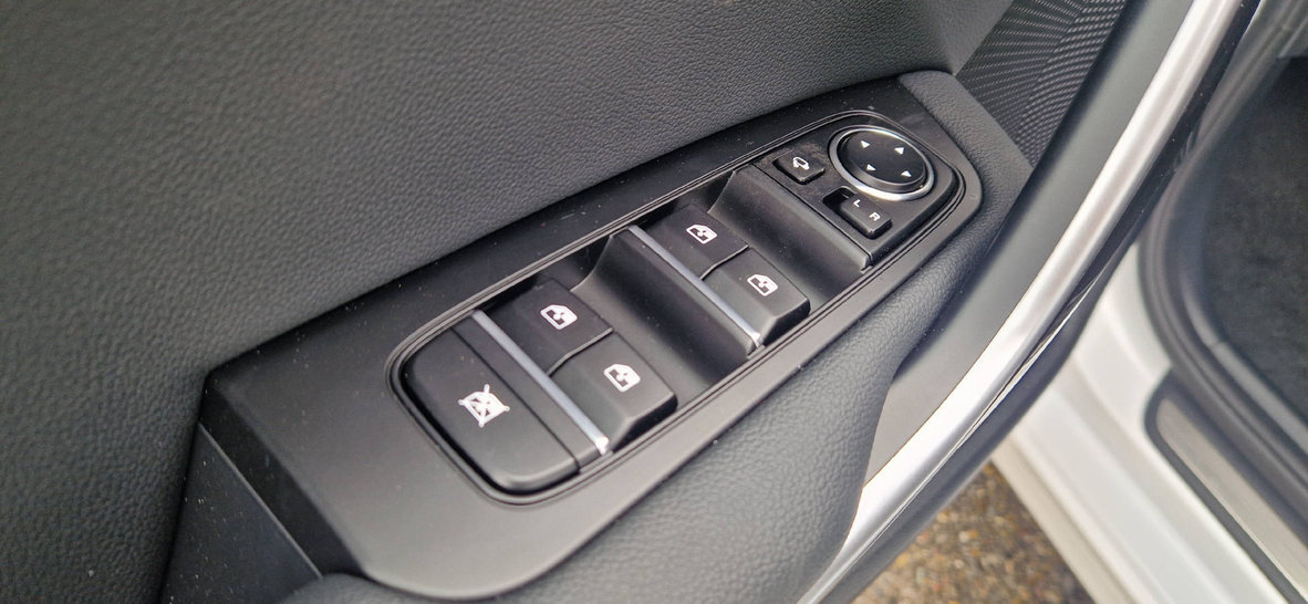 KIA Ceed SW 1.5 T-GDi MHEV GT-Line, Mild-Hybrid Benzin/Elektro, Vorführwagen, Automatik - 4