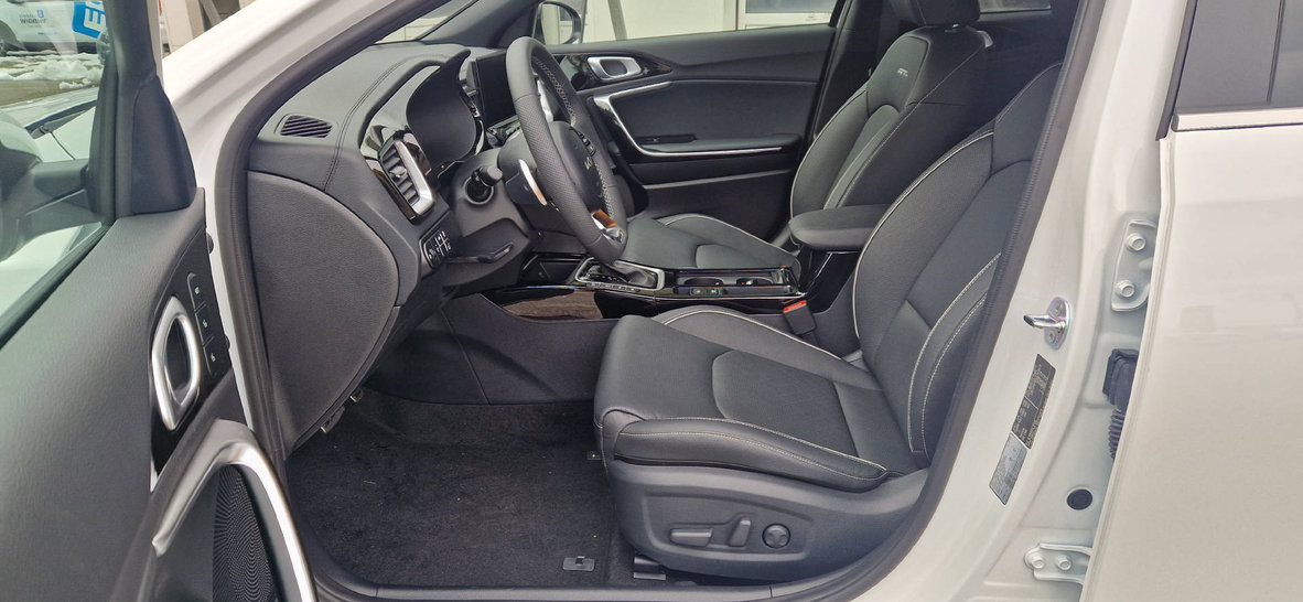 KIA Ceed SW 1.5 T-GDi MHEV GT-Line, Mild-Hybrid Benzin/Elektro, Vorführwagen, Automatik - 6