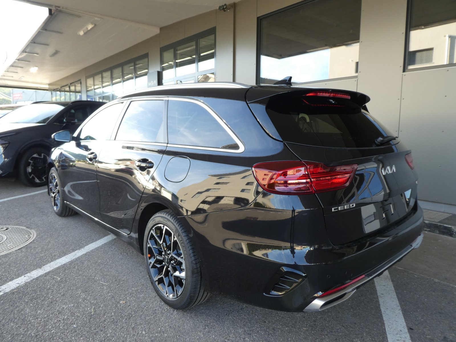 KIA Ceed Sportswagon 1.5 T-GDi MHEV GT-Line DCT, Hybride Leggero Benzina/Elettrica, Auto dimostrativa, Automatico - 5
