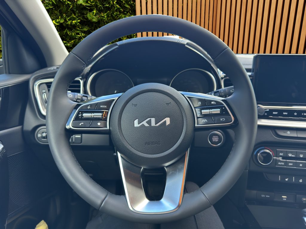 KIA CEED SW 1.5 T-GDi Gold Plus, Benzin, Vorführwagen, Automatik - 6