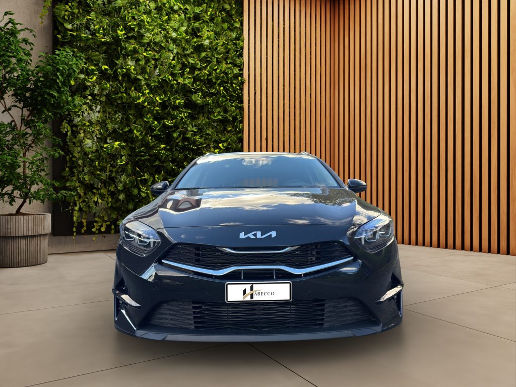 KIA CEED SW 1.5 T-GDi Gold Plus, Benzin, Vorführwagen, Automatik - 2
