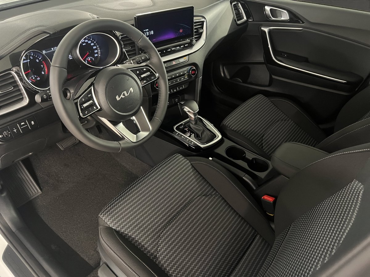 KIA Ceed 1.5 T Power, Benzin, Neuwagen, Automat - 6