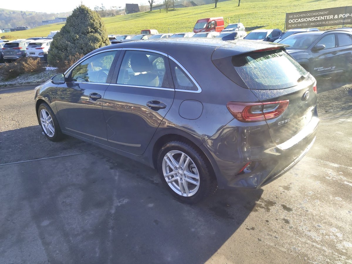 KIA Ceed 1.4 T-GDi Style DCT, Essence, Occasion / Utilisé, Automatique - 4