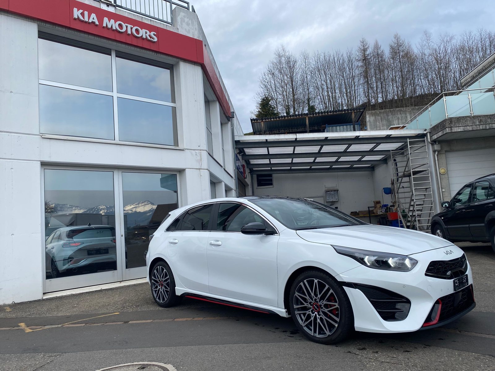 KIA Ceed 1.6 T-GDi GT, Benzin, Occasion / Gebraucht, Automatik - 3