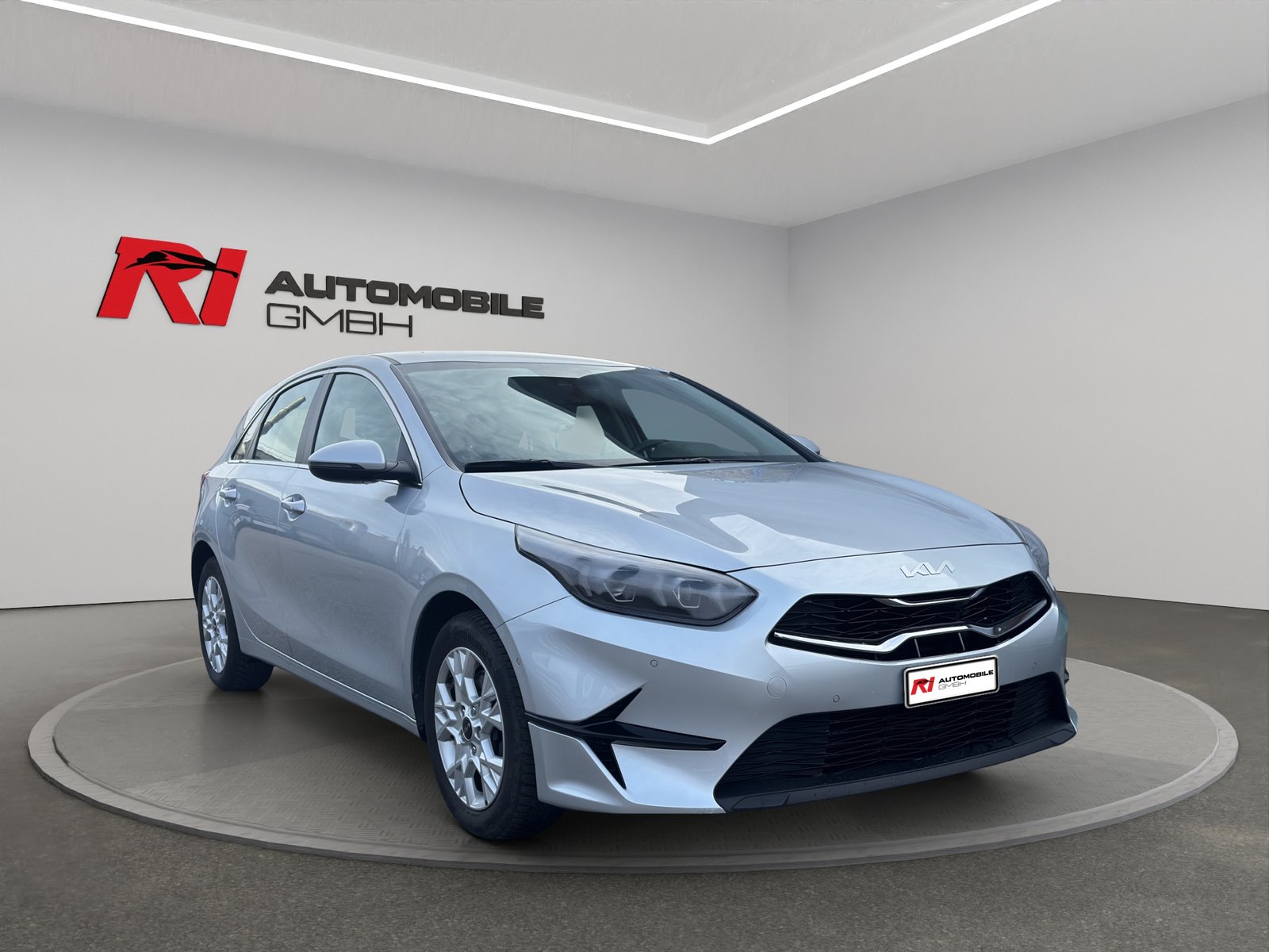 KIA Ceed 1.5 T-GDi MHEV GT Line DCT, Mild-Hybrid Petrol/Electric, Second hand / Used, Automatic - 3