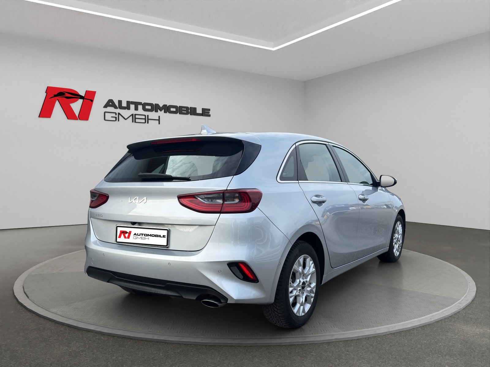 KIA Ceed 1.5 T-GDi MHEV GT Line DCT, Mild-Hybrid Petrol/Electric, Second hand / Used, Automatic - 5