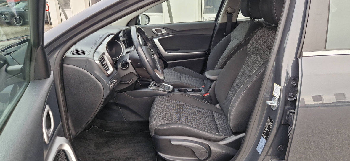 KIA Ceed 1.4 T-GDi Power 25+, Benzin, Occasion / Gebraucht, Automatik - 5