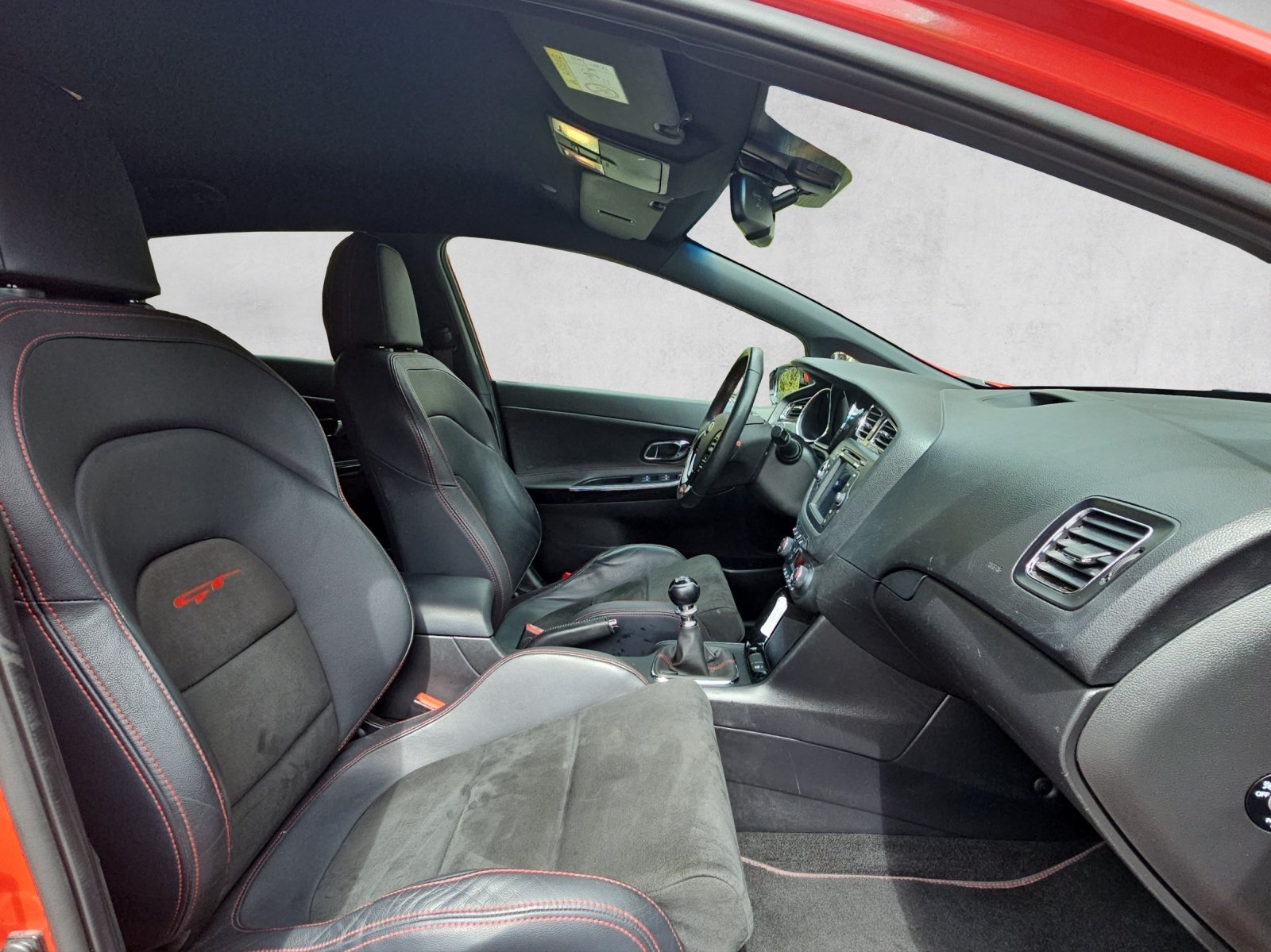 KIA Cee'd 1.6 GDi Turbo GT, Benzin, Occasion / Gebraucht, Handschaltung - 3
