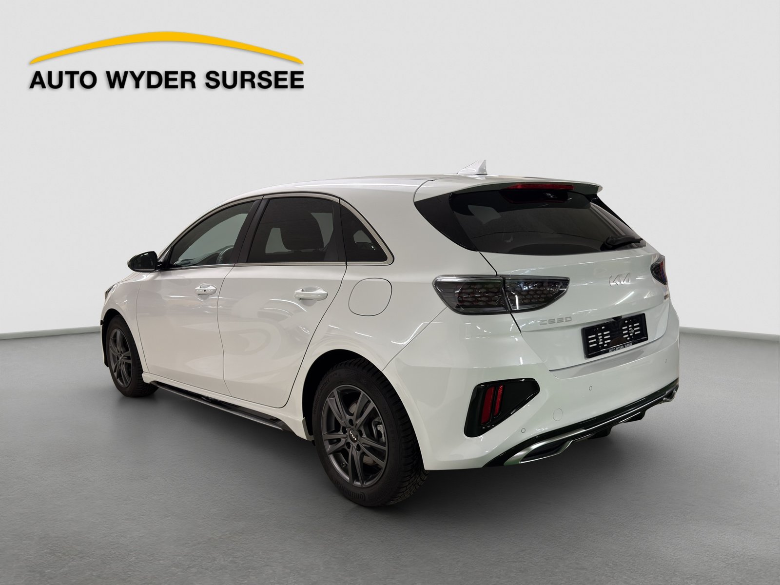 KIA Ceed 1.5 T-GDi MHEV GT-Line, Mild-Hybrid Petrol/Electric, Second hand / Used, Automatic - 4
