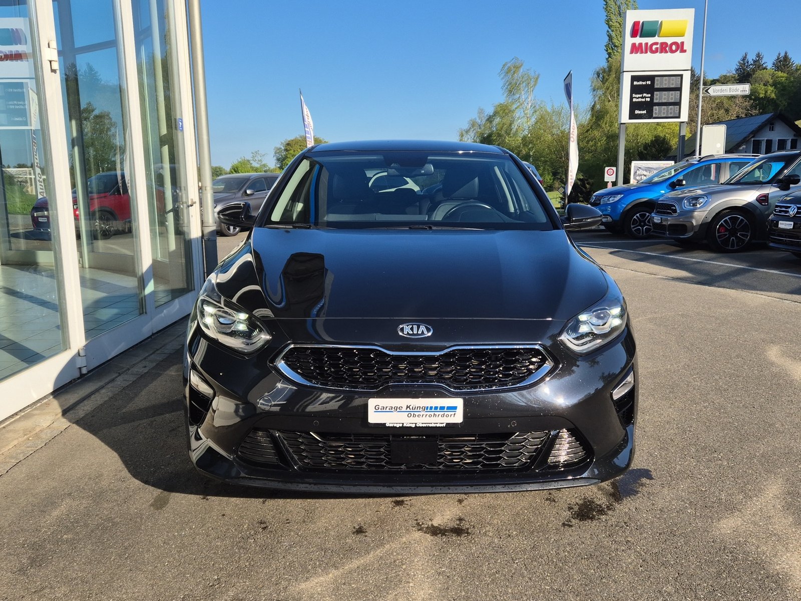 KIA Ceed 1.5 T-GDi MHEV Style DCT, Mild-Hybrid Benzin/Elektro, Occasion / Gebraucht, Automatik - 2