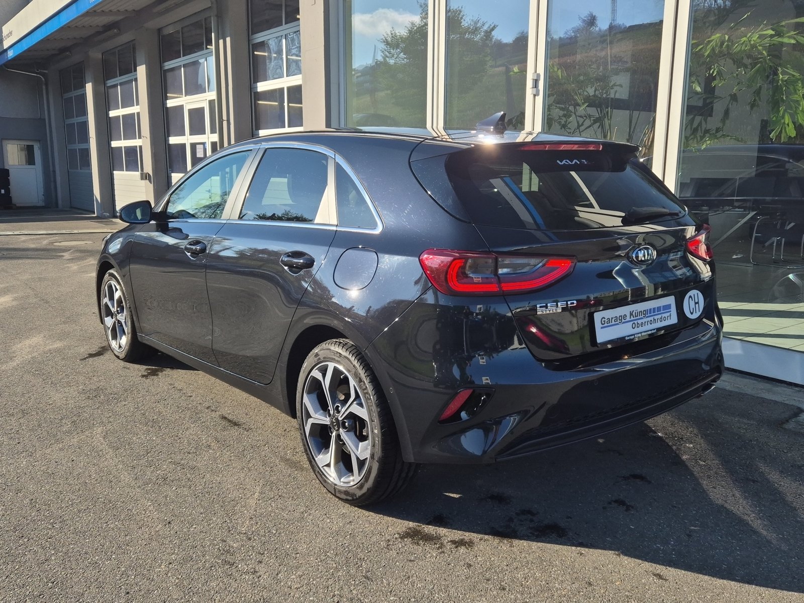 KIA Ceed 1.5 T-GDi MHEV Style DCT, Mild-Hybrid Benzin/Elektro, Occasion / Gebraucht, Automatik - 4