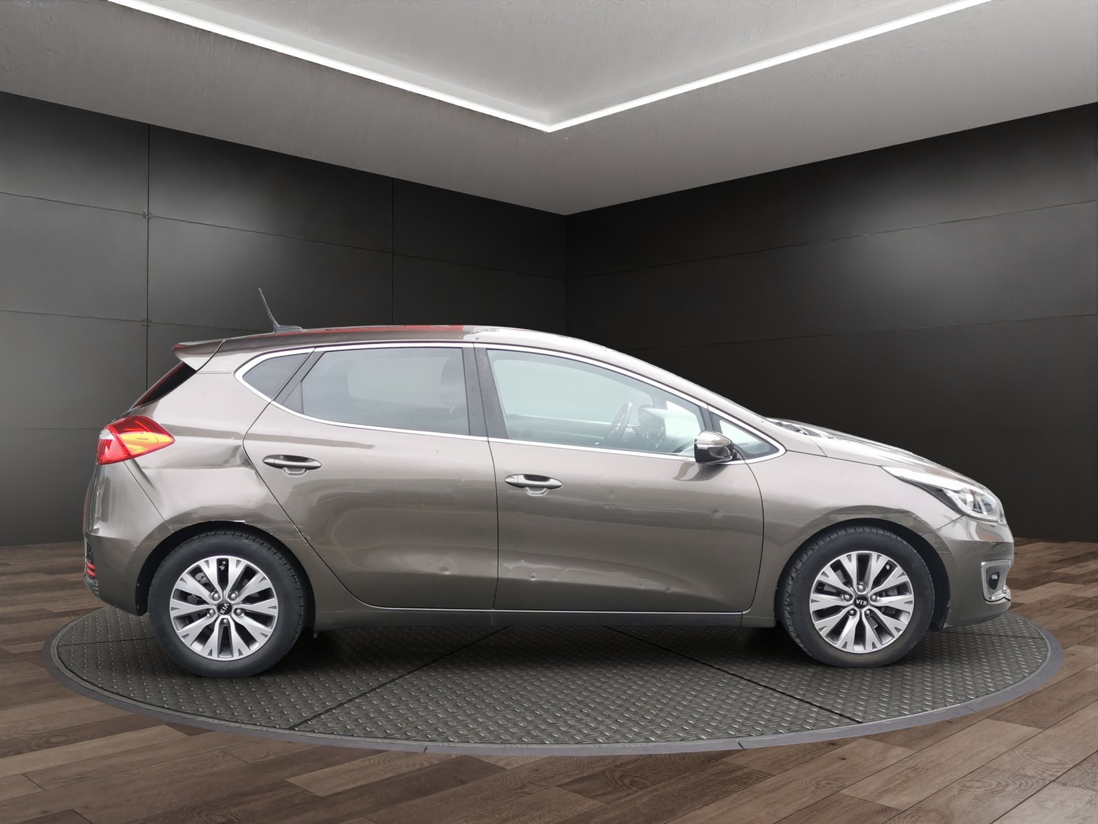 KIA Cee'd 1.6 CRDi Trend DCT, Diesel, Occasion / Gebraucht, Automatik - 5