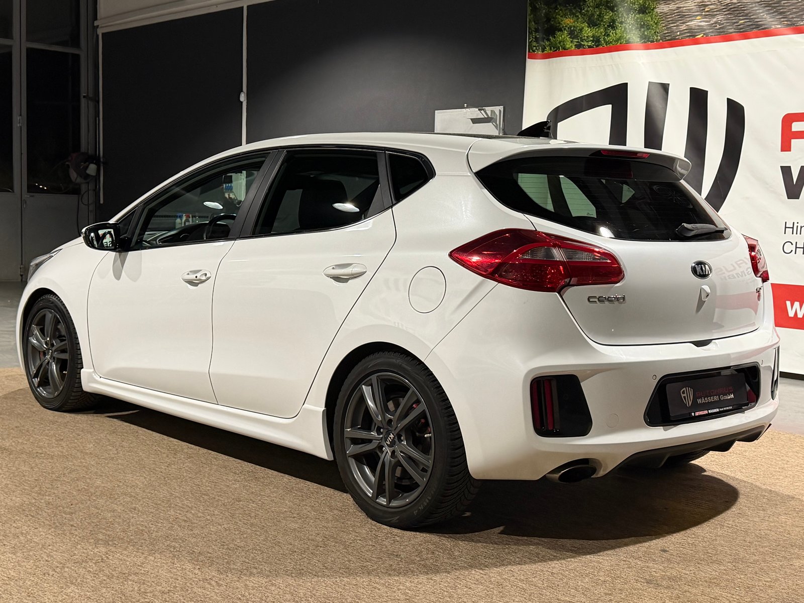 KIA Cee'd 1.6 GDi GT, Essence, Occasion / Utilisé, Manuelle - 5