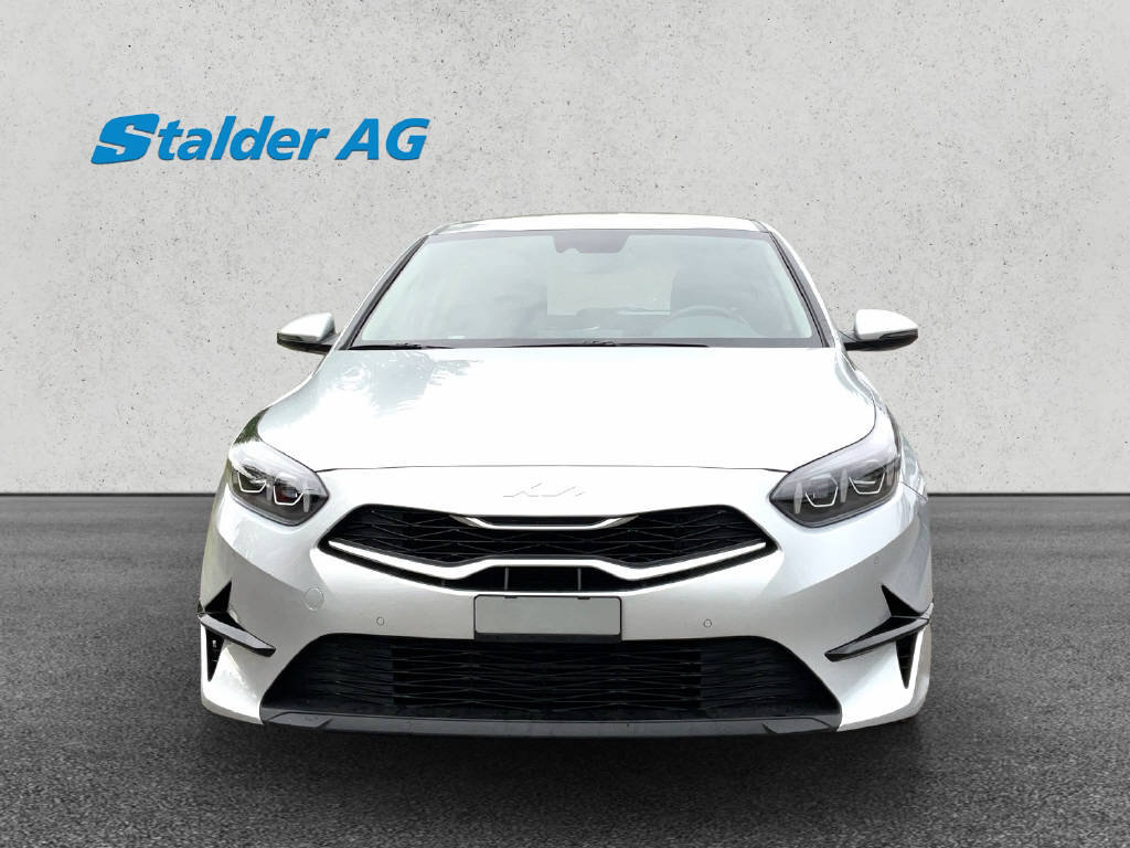 KIA Ceed 1.5 T-GDi MHEV Power, Hybride Léger Essence/Électricité, Occasion / Utilisé, Automatique - 2