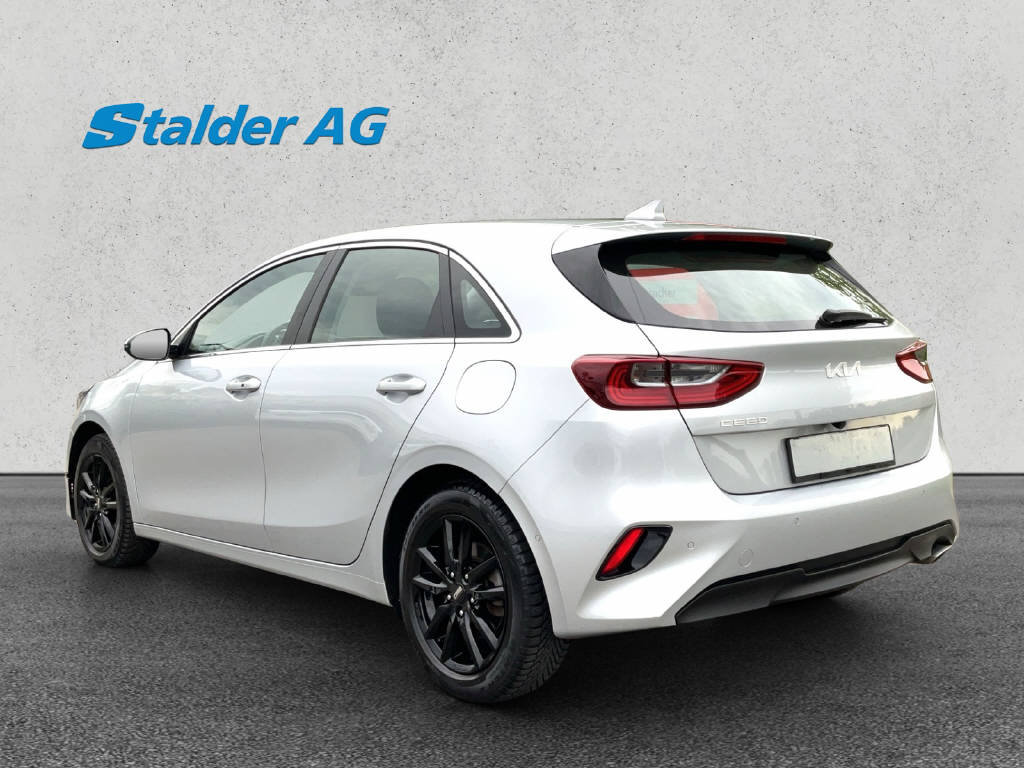 KIA Ceed 1.5 T-GDi MHEV Power, Hybride Léger Essence/Électricité, Occasion / Utilisé, Automatique - 4