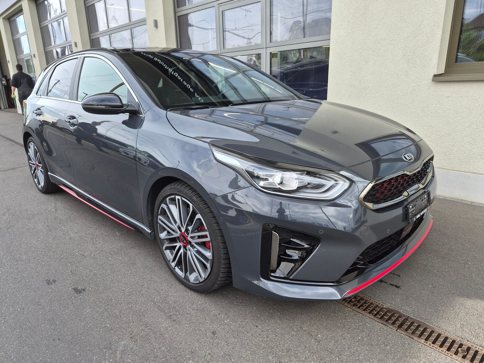 KIA Ceed 1.6 T-GDi GT, Benzin, Occasion / Gebraucht, Automatik - 4