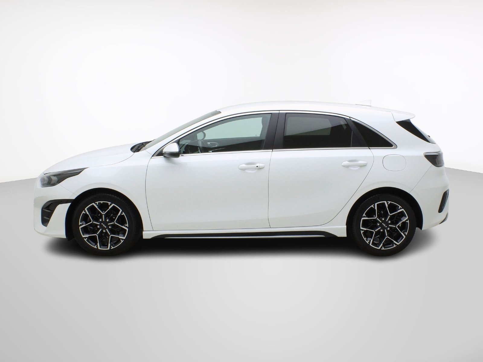 KIA Ceed 1.5 T-GDi MHEV Power, Mild-Hybrid Benzin/Elektro, Occasion / Gebraucht, Automatik - 3