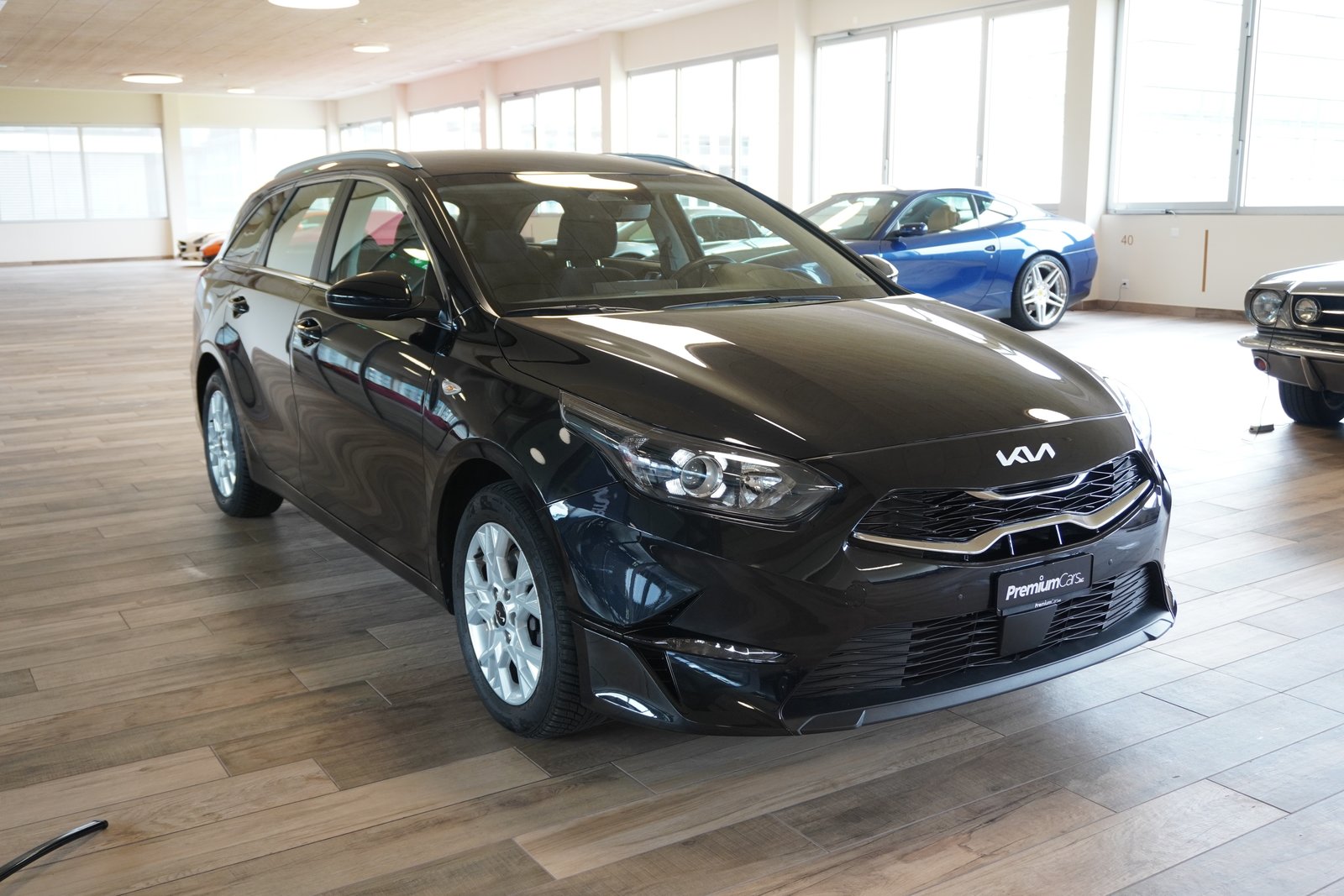 KIA Ceed 1.5 T-GDi Power DCT, Benzin, Occasion / Gebraucht, Automatik - 3