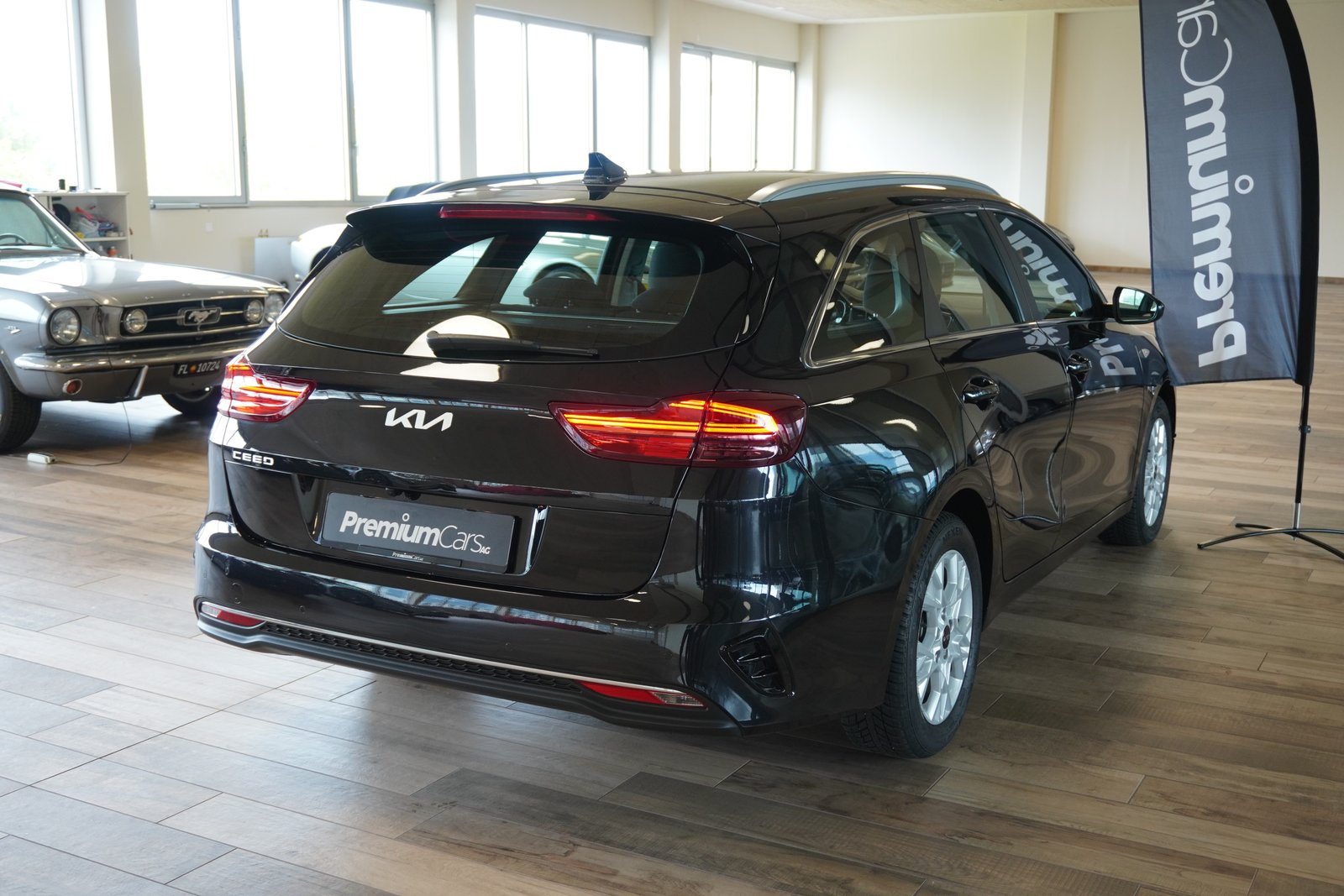 KIA Ceed 1.5 T-GDi Power DCT, Benzin, Occasion / Gebraucht, Automatik - 4