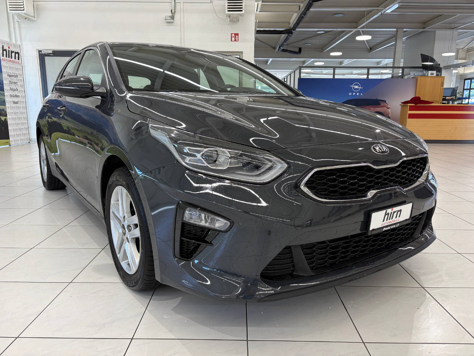 KIA Ceed 1.5 T-GDi Power, Benzin, Occasion / Gebraucht, Automatik - 3