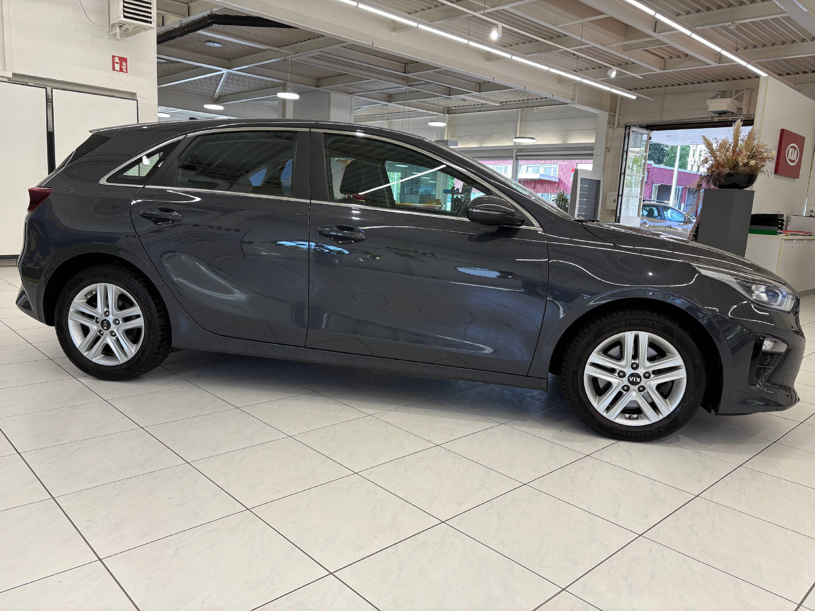 KIA Ceed 1.5 T-GDi Power, Benzin, Occasion / Gebraucht, Automatik - 4