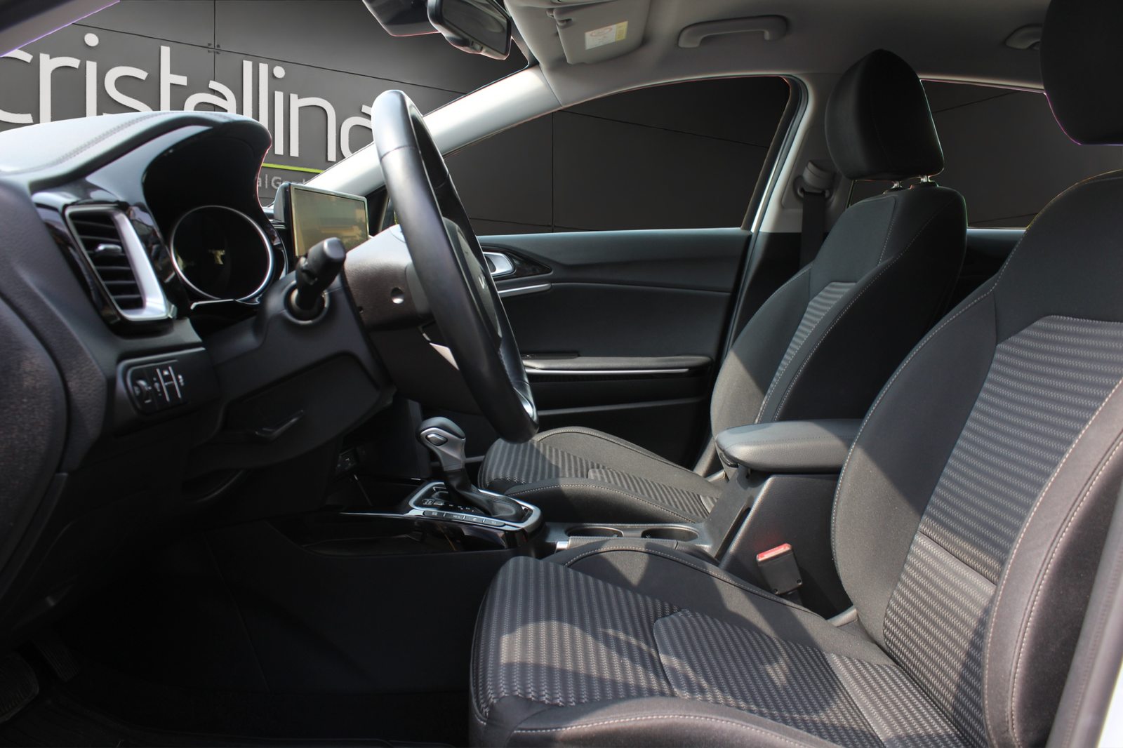 KIA Ceed 1.5 T-GDi MHEV Power, Hybride Léger Essence/Électricité, Occasion / Utilisé, Automatique - 7