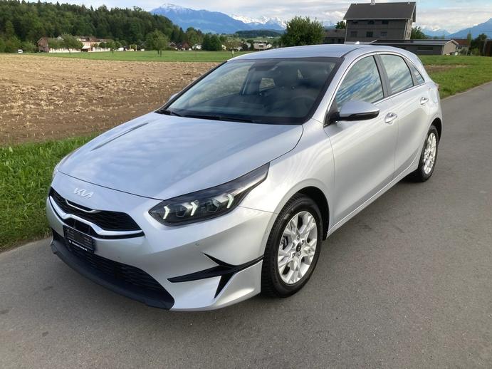 KIA Ceed 1.5 T-GDi MHEV Power DCT, Hybride Léger Essence/Électricité, Occasion / Utilisé, Automatique