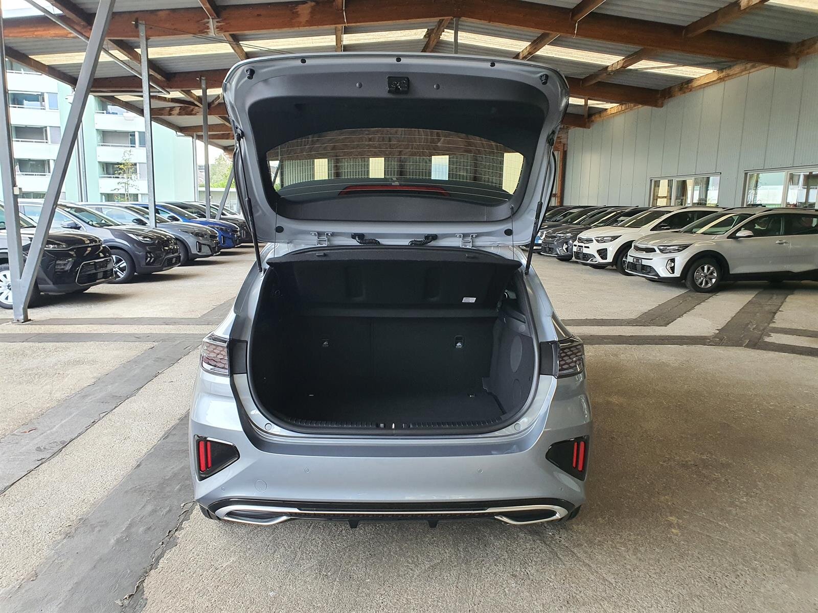 KIA Ceed 1.5 T-GDi MHEV GT-Line, Mild-Hybrid Benzin/Elektro, Occasion / Gebraucht, Automatik - 5