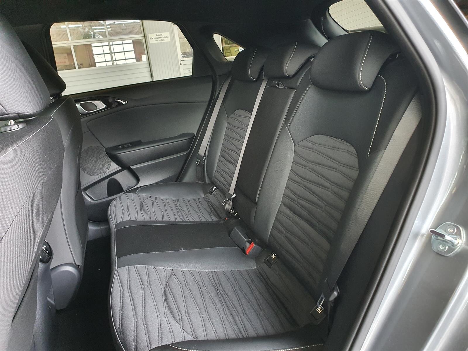 KIA Ceed 1.5 T-GDi MHEV GT-Line, Mild-Hybrid Benzin/Elektro, Occasion / Gebraucht, Automatik - 7