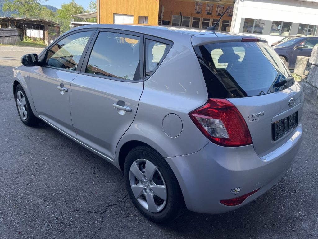 KIA CEED 1.6 CVVT Trend, Petrol, Second hand / Used, Automatic - 5