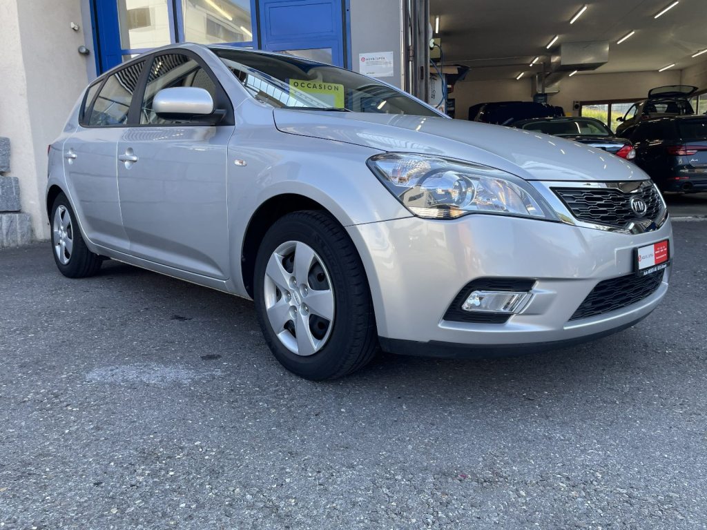 KIA CEED 1.6 CVVT Trend, Petrol, Second hand / Used, Automatic - 2